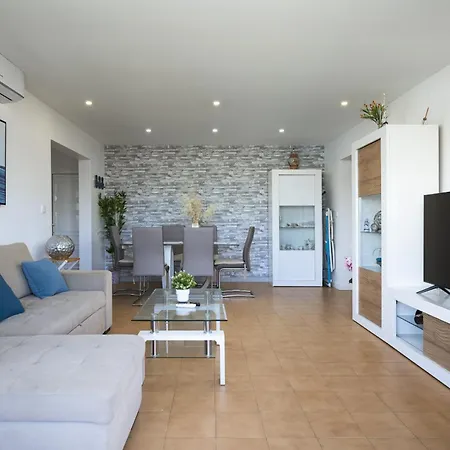 Sol De Modern Apartment-by Hdproperties *