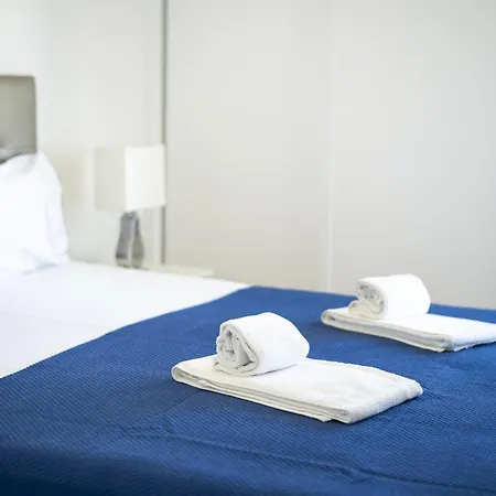 Sol De Modern Apartment-by Hdproperties Apartman